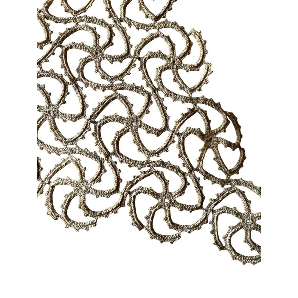 Antique Tatted Tan Centerpiece Doily With Pinwheel Design 19